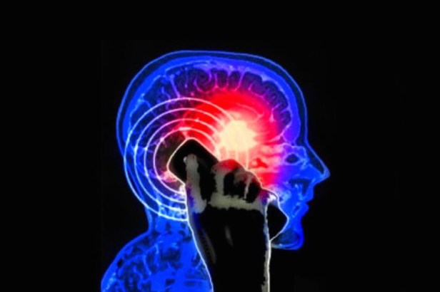 Smartphone--Brain-and-Body-Smartphonegreece (2)