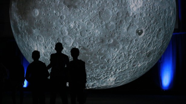 museum of the moon IMG_4313