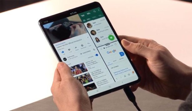 samsung_galaxy_fold_Smartphonegreece