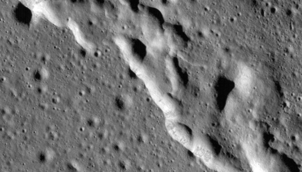 moon-eartquake-2-Smartphonegreece