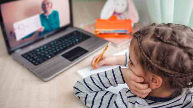 cconvid education Smartphonegreece