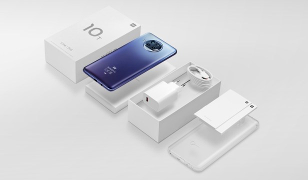 XIAOMI CHARGER -60% PLASTIC sMARTPHONEGREECE