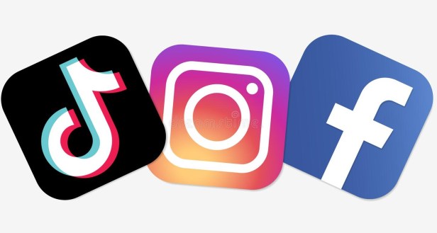 tiktok-instagram-facebook-smartphonegreece
