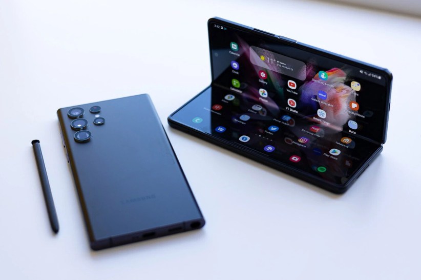 alaxy Z Fold 4 Smartphonegreece