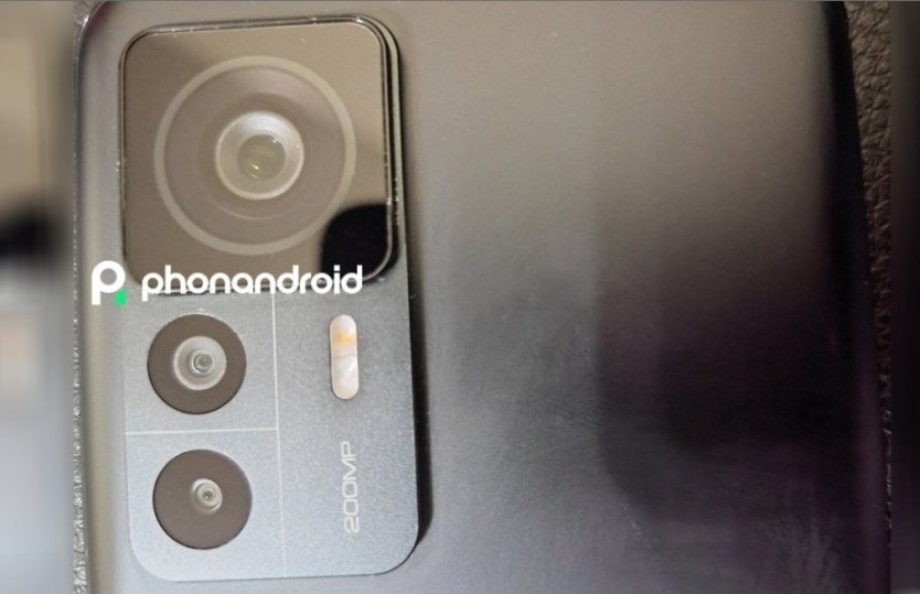 12-T-Pro-Smartphonegreece