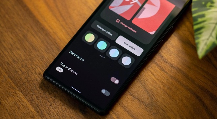 android-13-Smartphonegreece