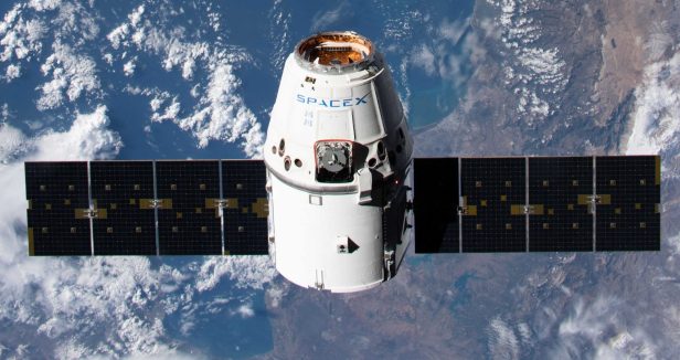 Cargo-Dragon-SpaceX-Smartphonegreece